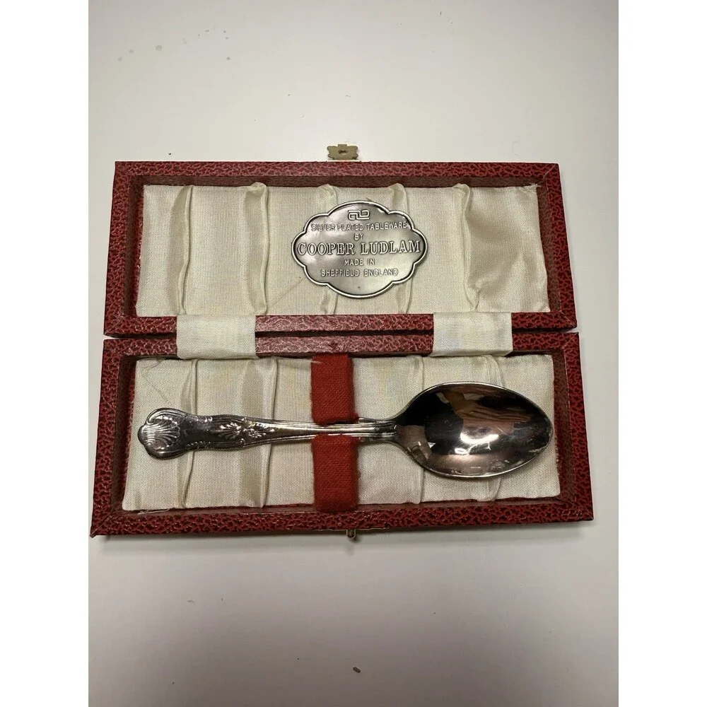 Vintage Cooper Ludlam Silver Plated Spoon‎ in Case – Sheffield England